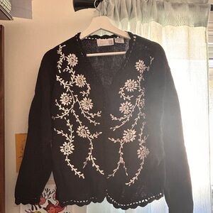 Vintage Cleo dainty embroidered cardigan in cotton/ramie blend!